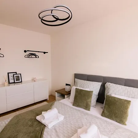 Near Center דירה קושיצה